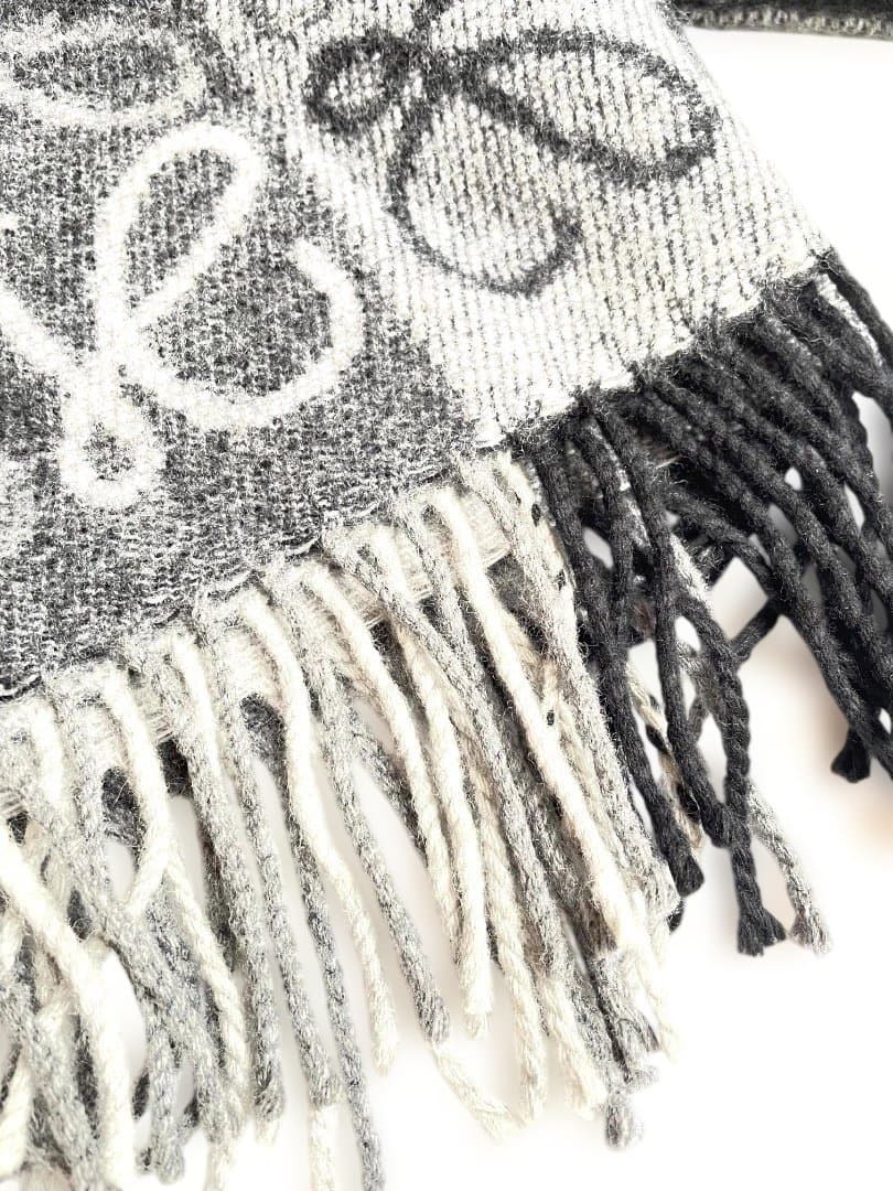 LOEWE ロエベ アナグラムマフラー