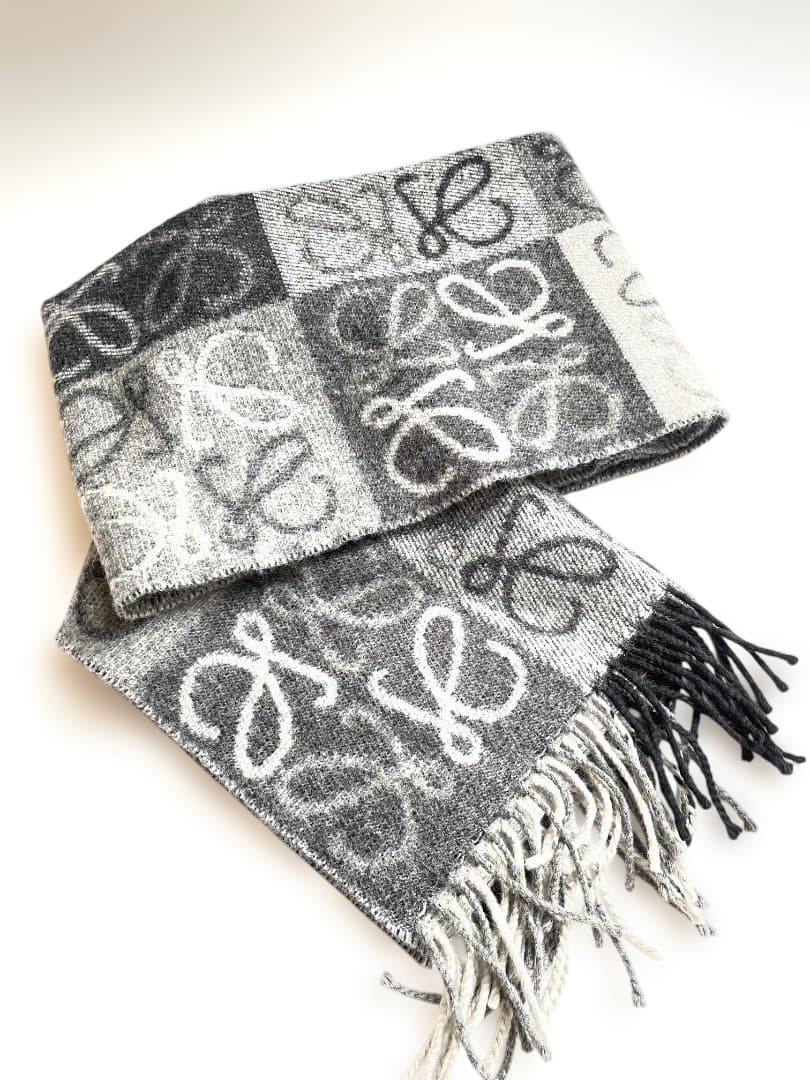 LOEWE ロエベ アナグラムマフラー