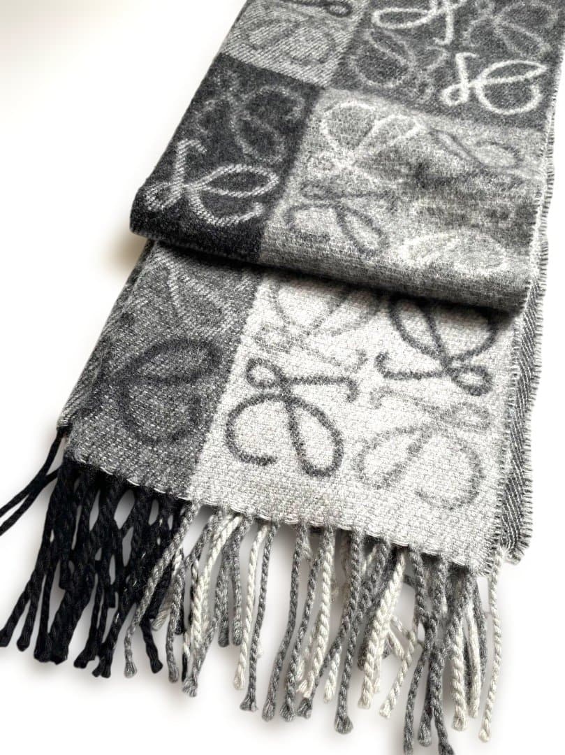 LOEWE ロエベ アナグラムマフラー