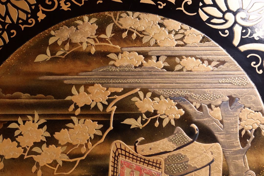 【MA693】加賀蒔絵 饅羹重 御所車 葵唐草 蝶 金蒔絵 螺鈿 木製 饅頭箱