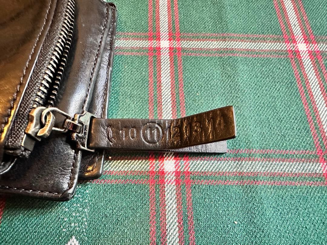 メゾンマルジェラ　二つ折り財布　シボ革　S55UI0288