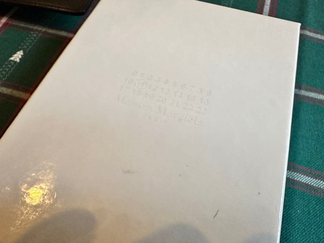 メゾンマルジェラ　二つ折り財布　シボ革　S55UI0288