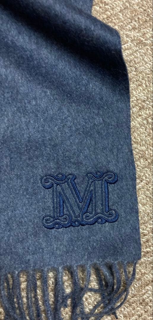 マックスマーラダークブルー マフラー Mロゴ刺繍