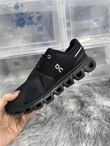 On Cloud 6 ランニングシューズ 24cm ブラック