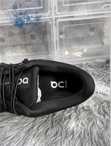 On Cloud 6 ランニングシューズ 24cm ブラック