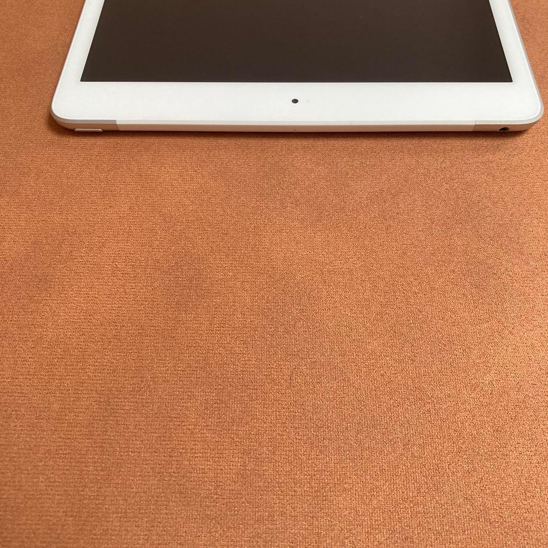 569【早い者勝ち】iPad8 第8世代 32GB SIMフリー☆