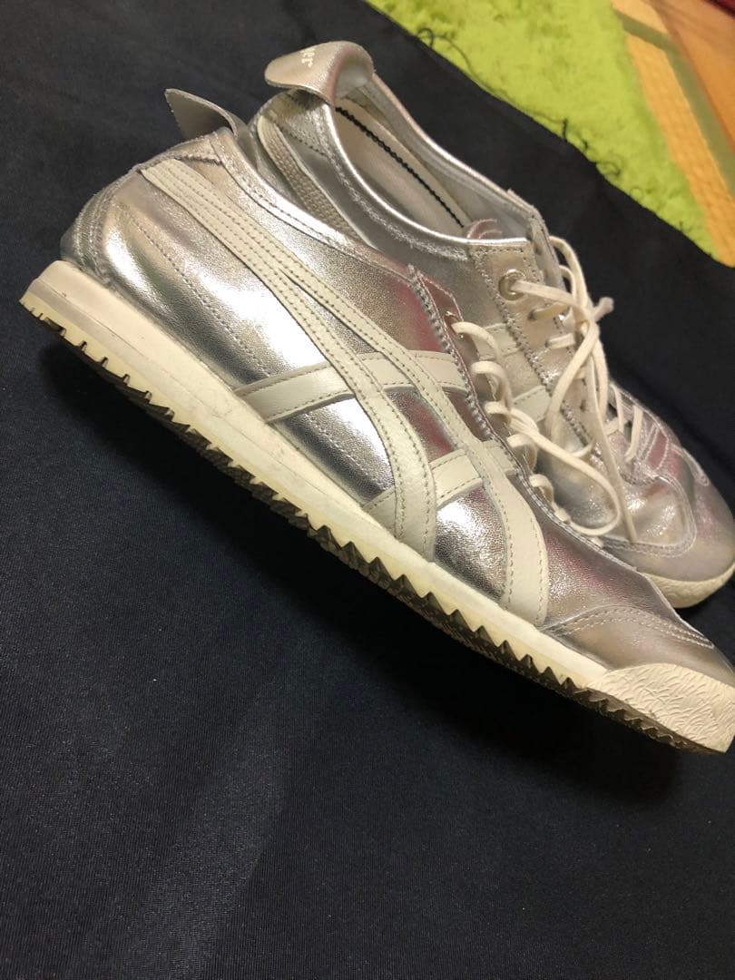 さくら Onitsuka Tiger MEXICO 66 (SILVER