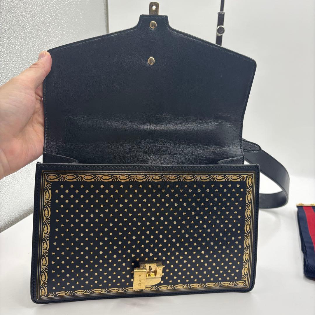 GUCCI グッチ シルヴィ スモール ショルダーバッグ 421882