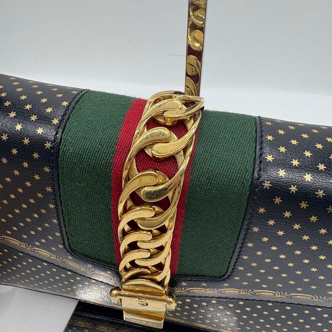GUCCI グッチ シルヴィ スモール ショルダーバッグ 421882