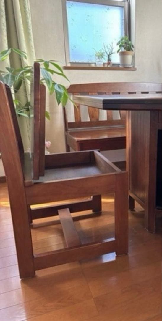 ダイニングチェア　４点セット