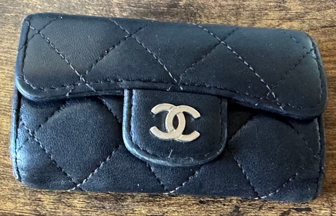 CHANEL シャネル キーケース 6連フック シルバー金具 黒 ラムスキン