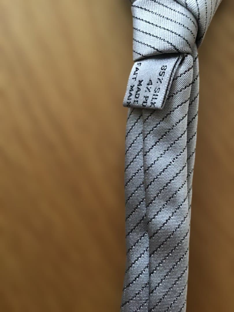 ディオールオム　ストライプ細ネクタイ