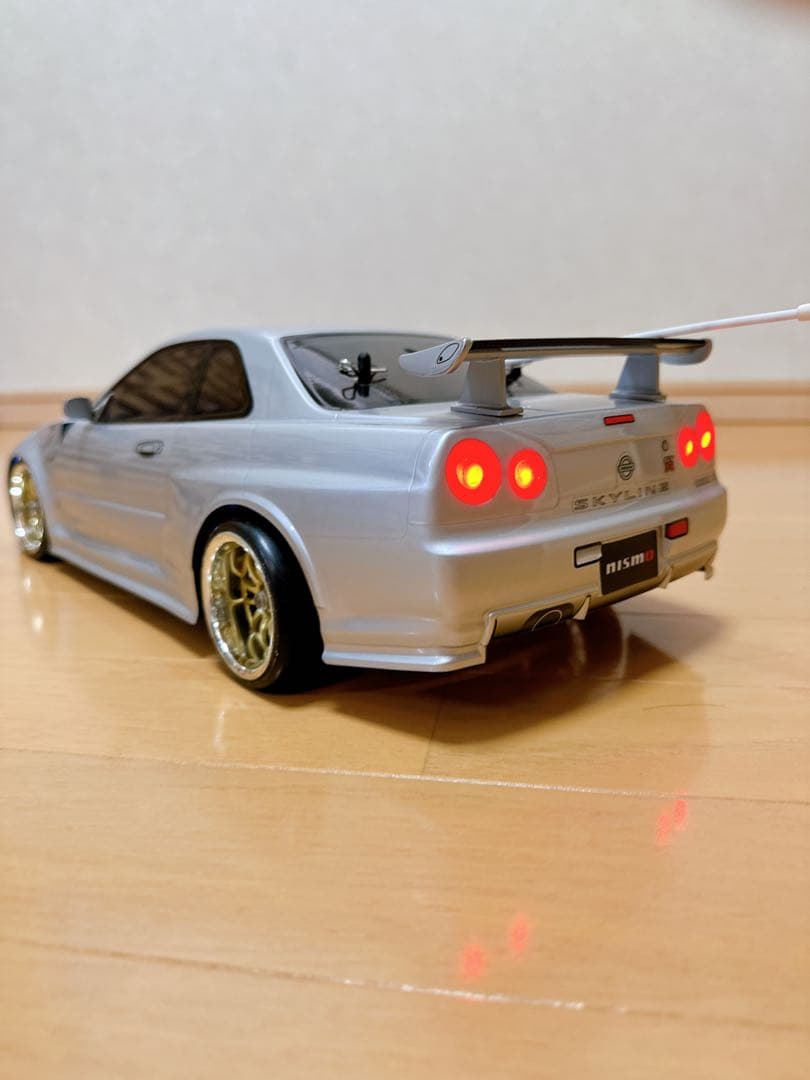 スカイラインR34 GT-R 1/10スケールラジコンカー