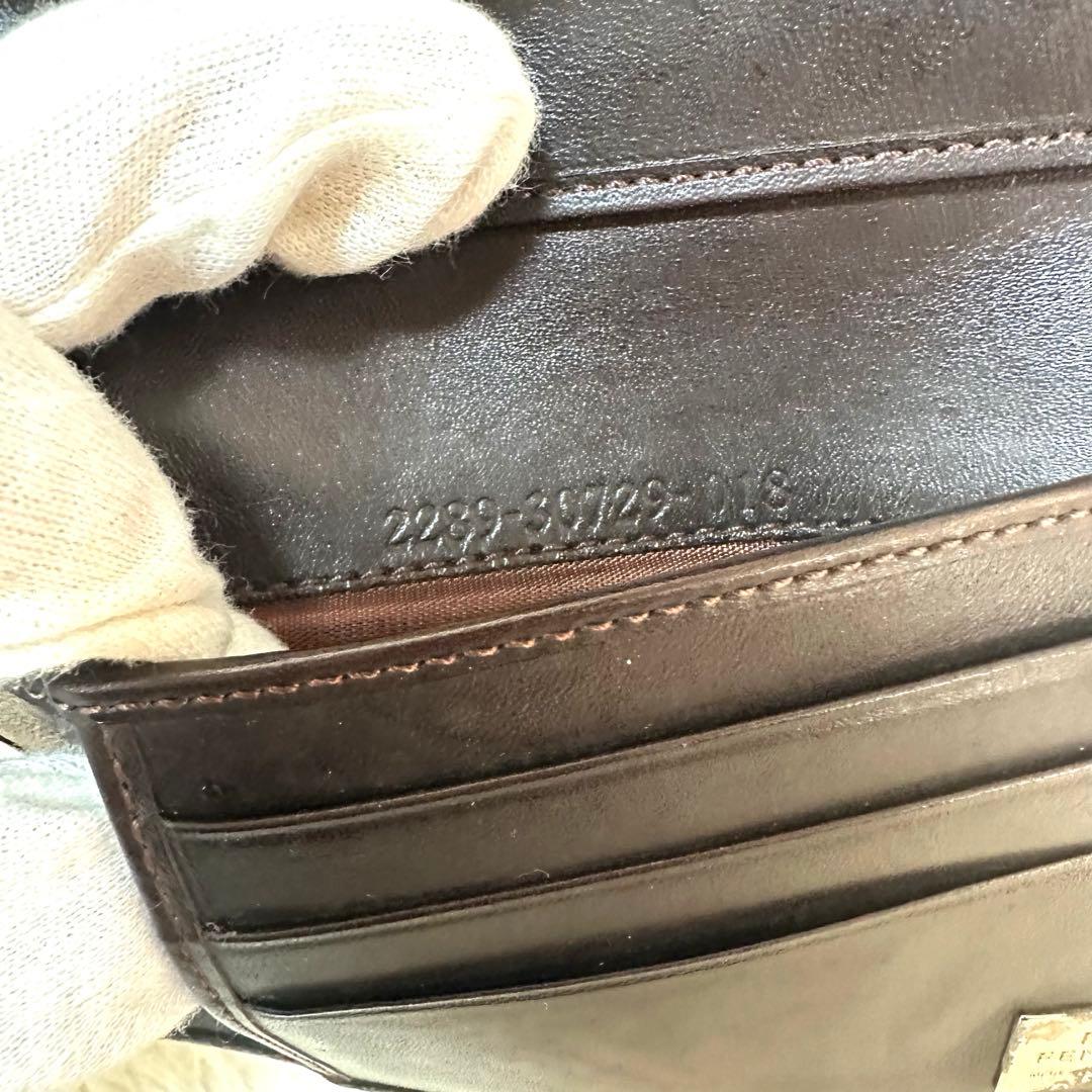 FENDI✨フェンディ　三つ折り財布 ズッカ　ロゴ入り　ユニセックス　ブラウン
