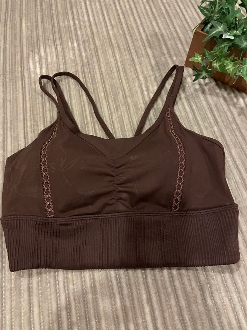 SUKALA ヨガウエア　ブラトップ　レギンスセット