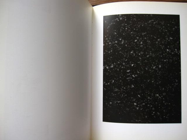 noir noir et noir  Bernar Venet ベルナール・ベネ