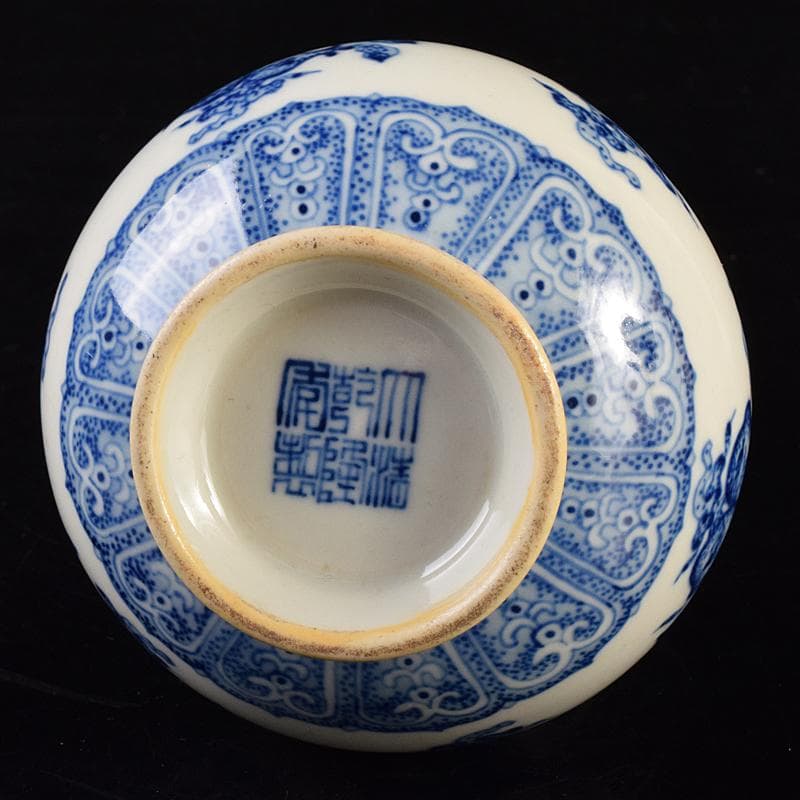 中国　大清乾隆年製　青花花卉文蒜頭瓶　M　7890E