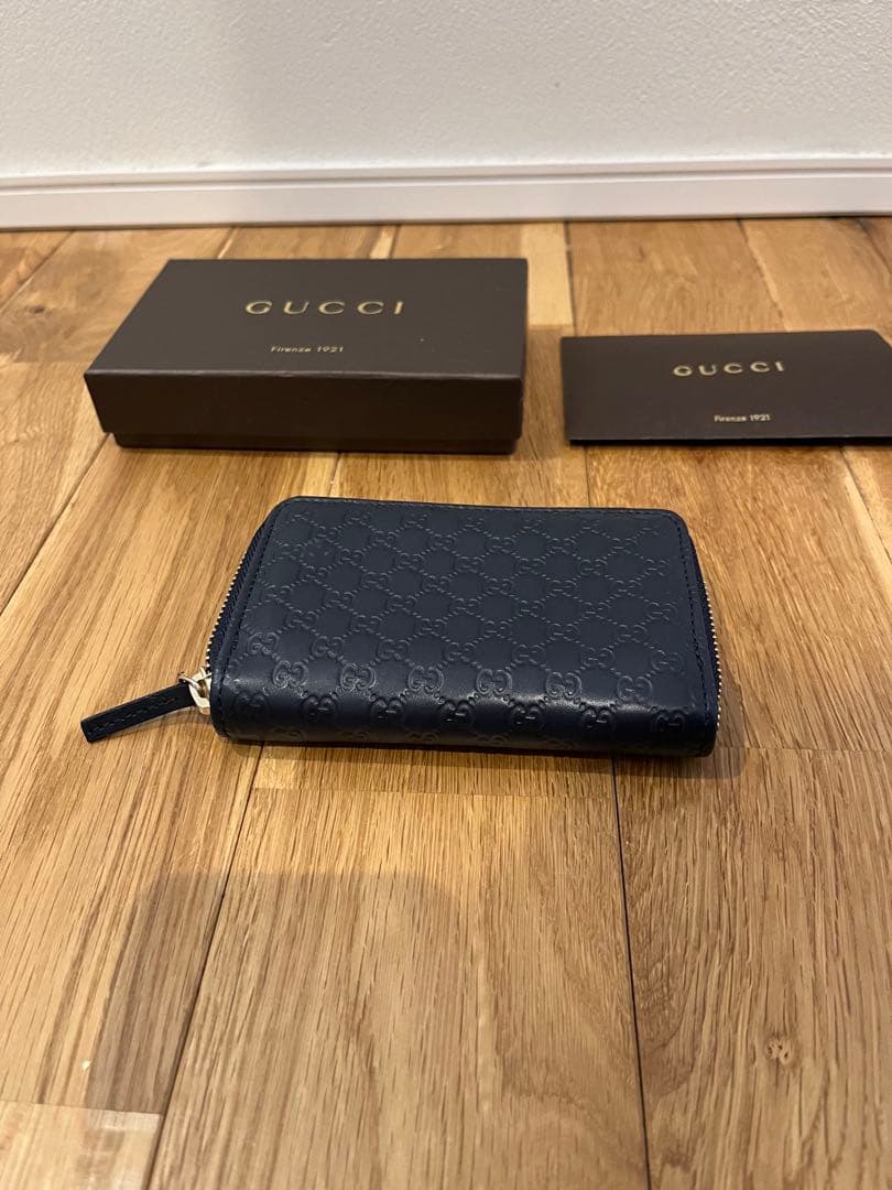 GUCCI ネイビー レザー ケース