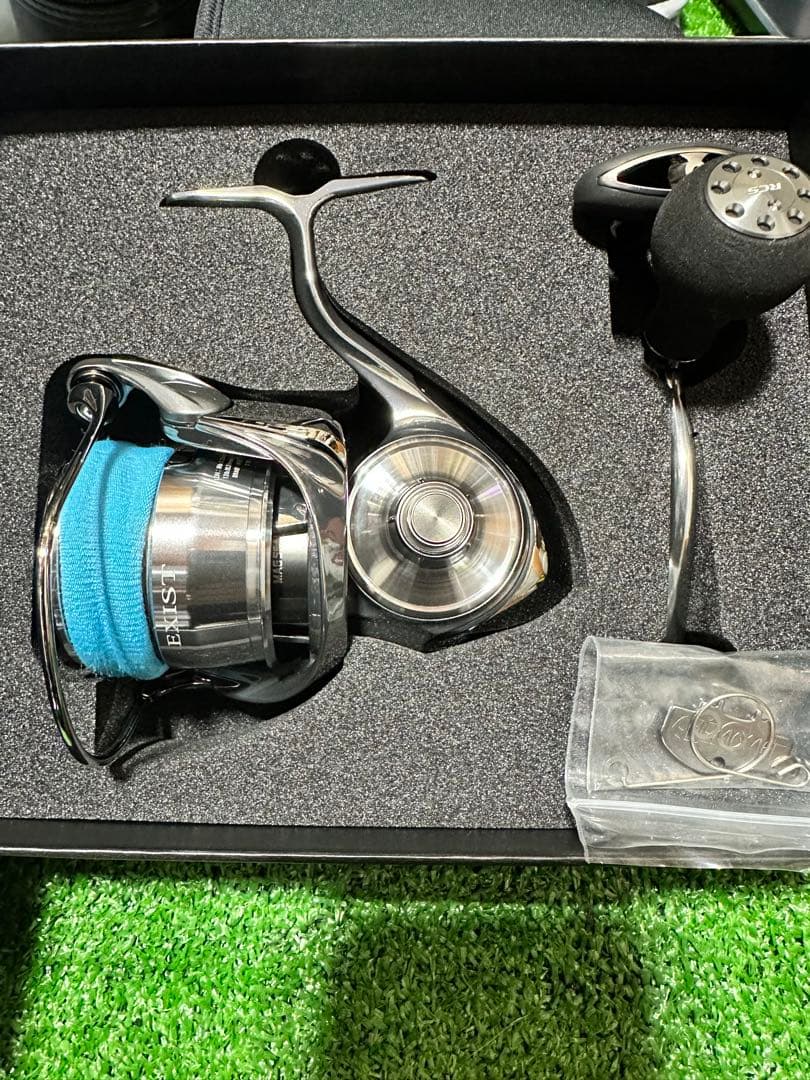 EXIST PC LT3000 スピニングリール　ダイワ　22イグジスト