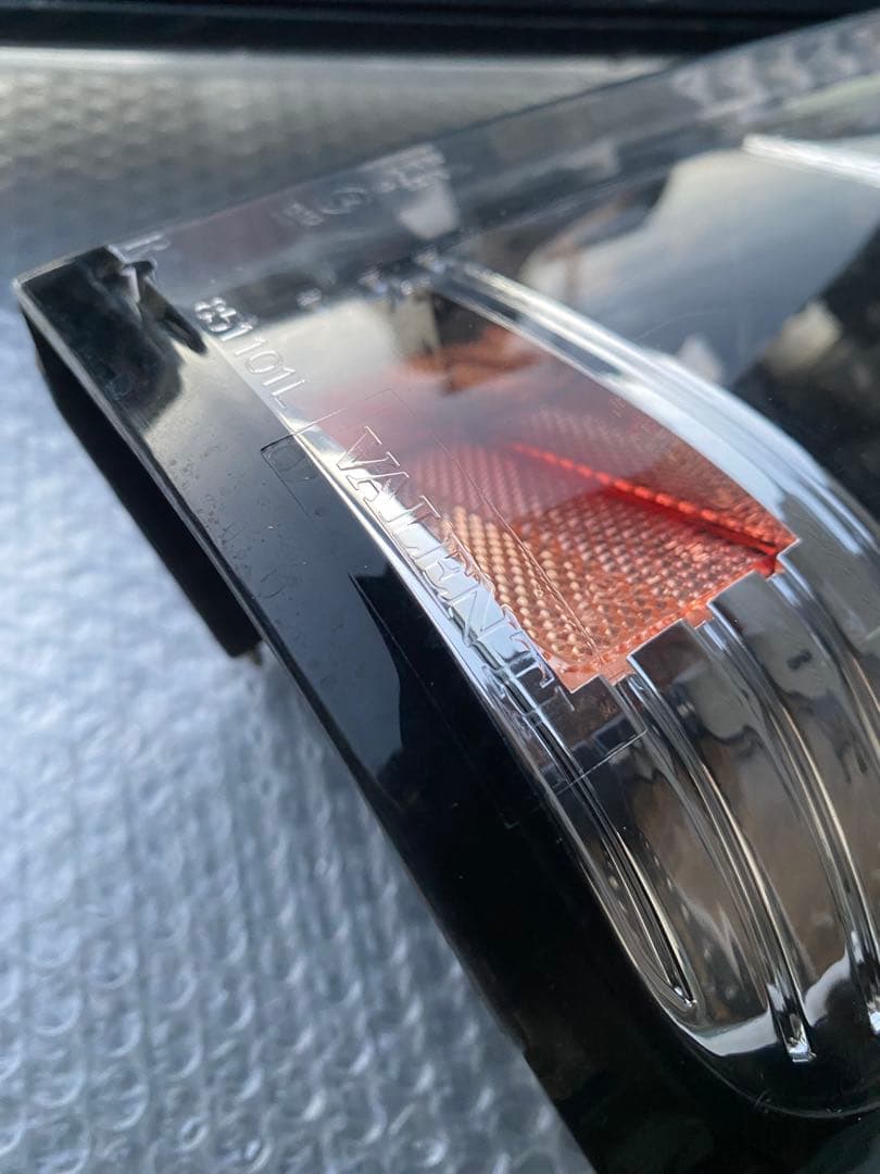 VALENTI(ヴァレンティ)製 ハイエース テールランプ