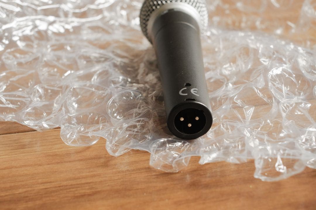 SHURE SM58 定番ダイナミックマイク / ボーカルマイク (美品)