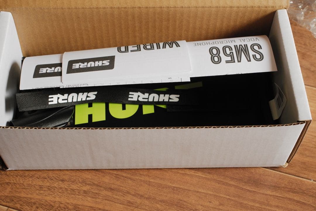 SHURE SM58 定番ダイナミックマイク / ボーカルマイク (美品)