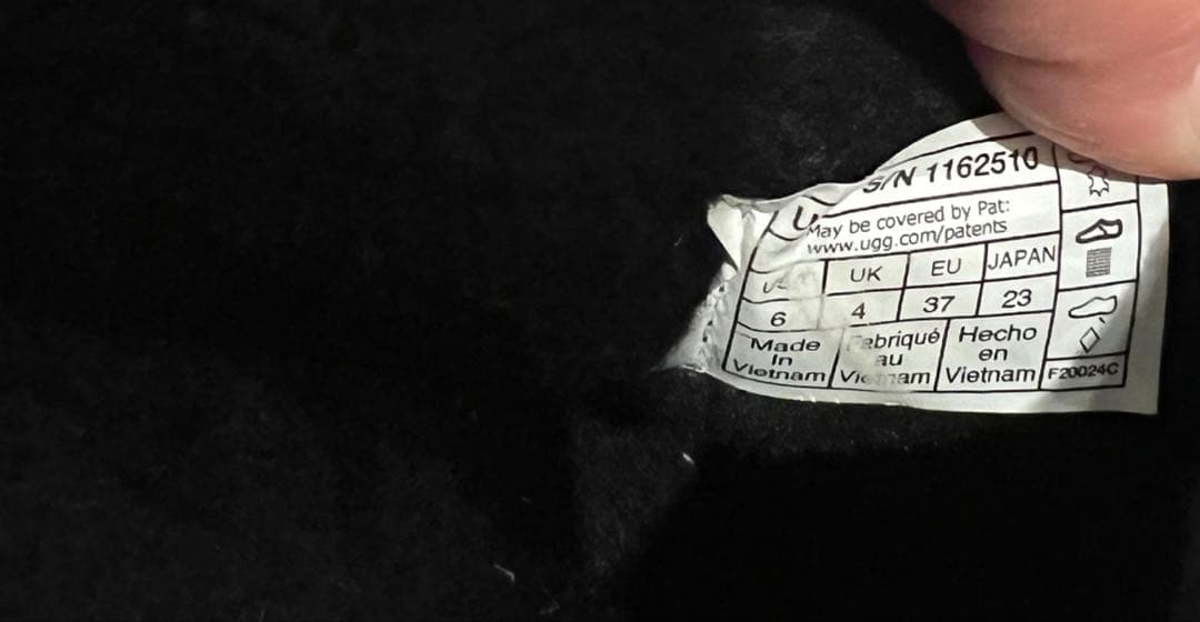 UGG　コージークロッグスリッポン ブラック　23