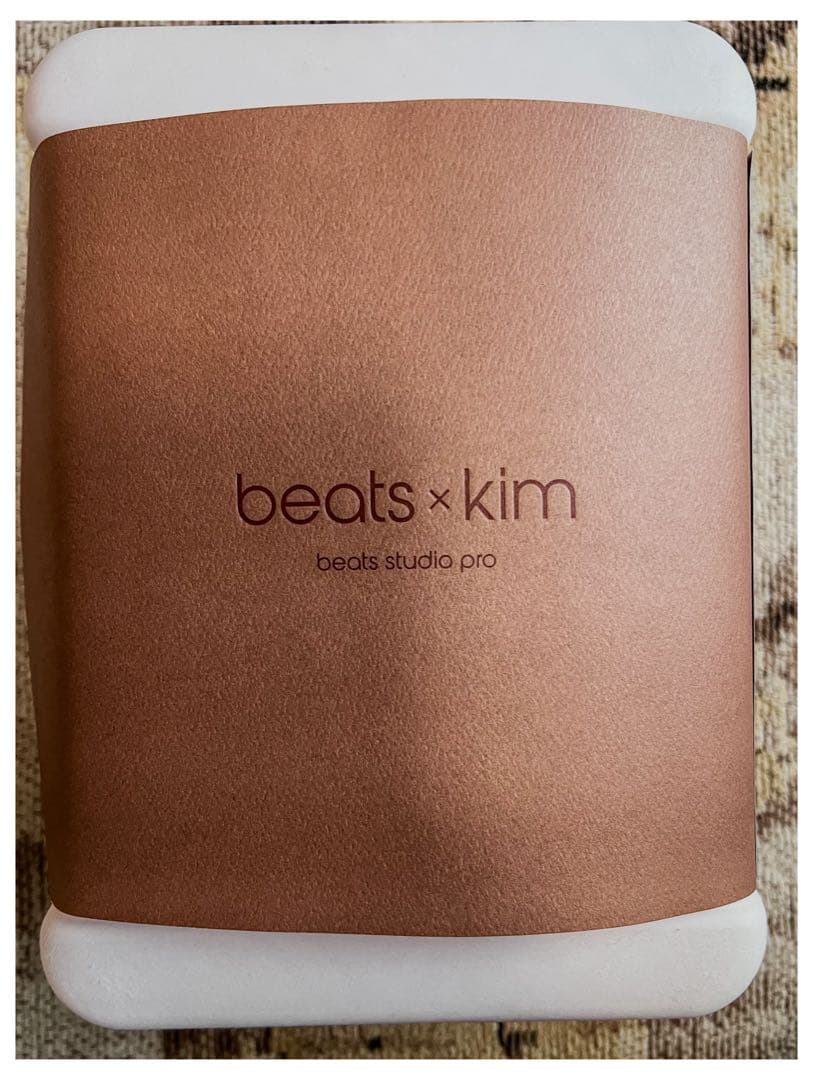 beats studio pro x Kim Kardashian アース