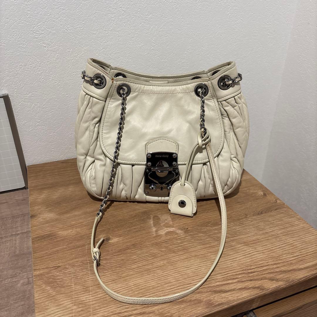 miumiu マテラッセ　バッグ