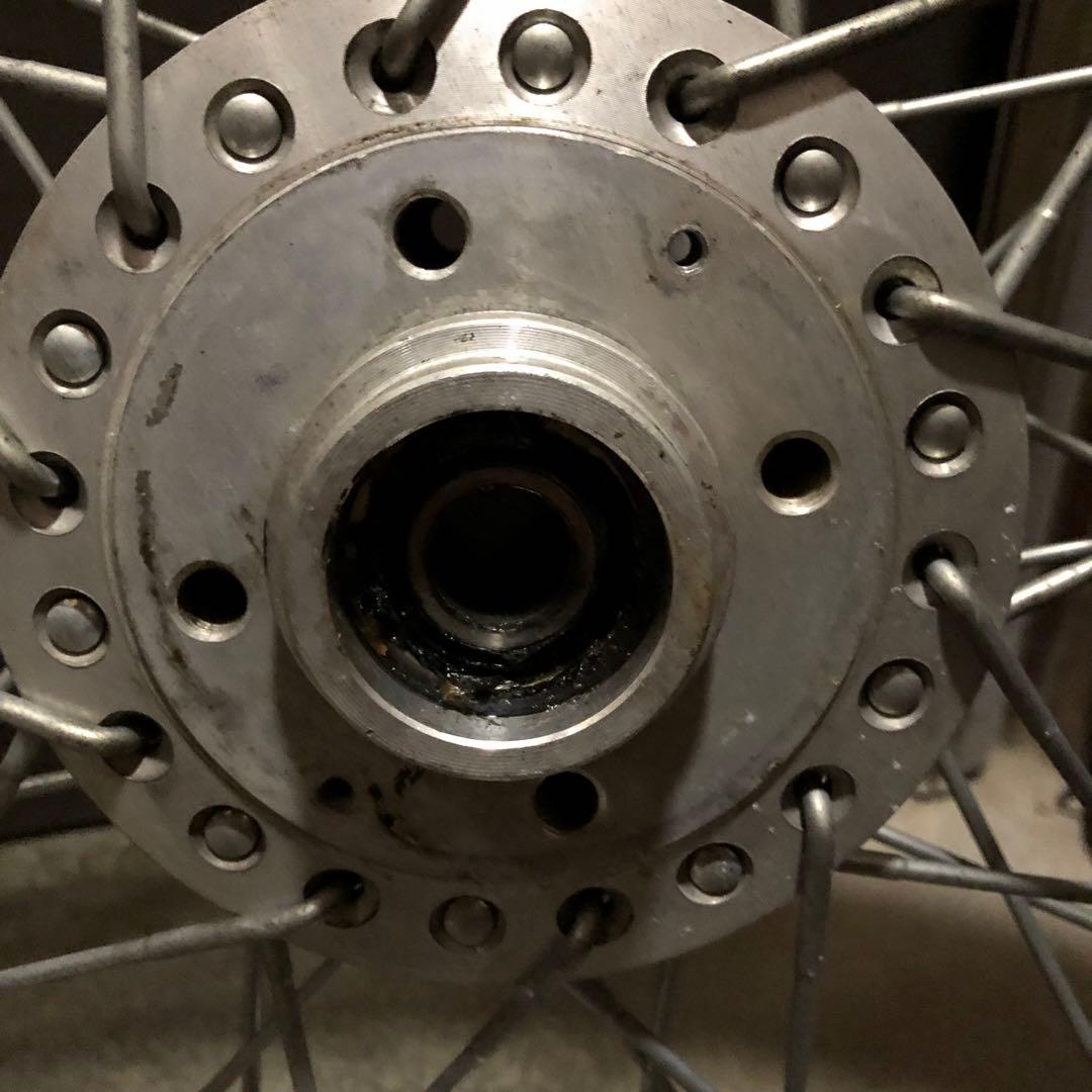 kz900 z900 z1000 kz1000 LTD 純正ホイール　スポーク