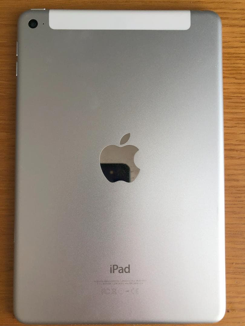 iPad本体 iPad mini 4 docomo 32GB