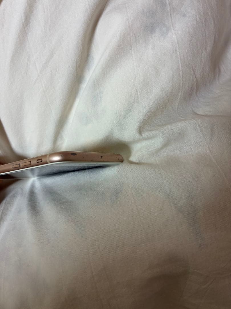 Apple iPhone 8 ゴールド 本体