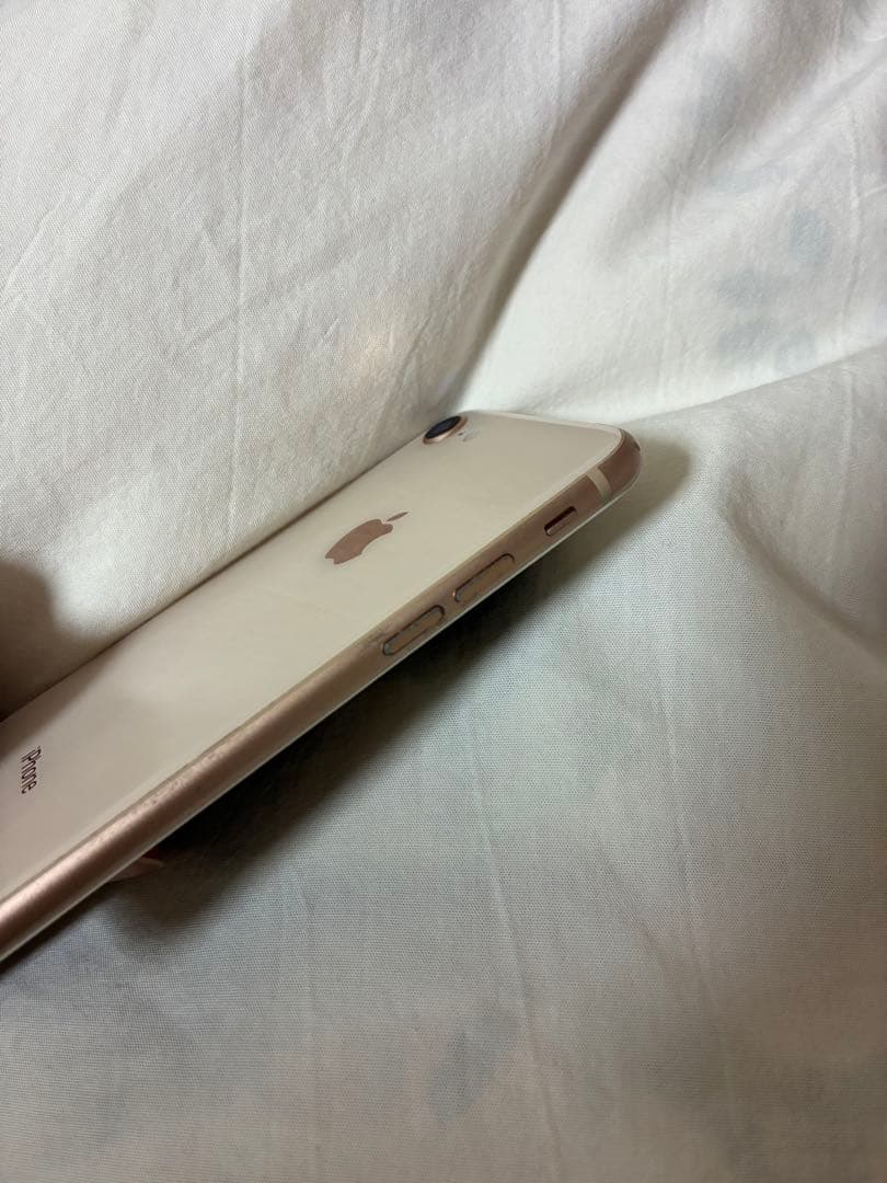 Apple iPhone 8 ゴールド 本体