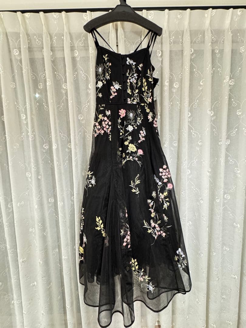 snidel エンブロイダリーチュールドレス【カンヘウォン着用】BKサイズS