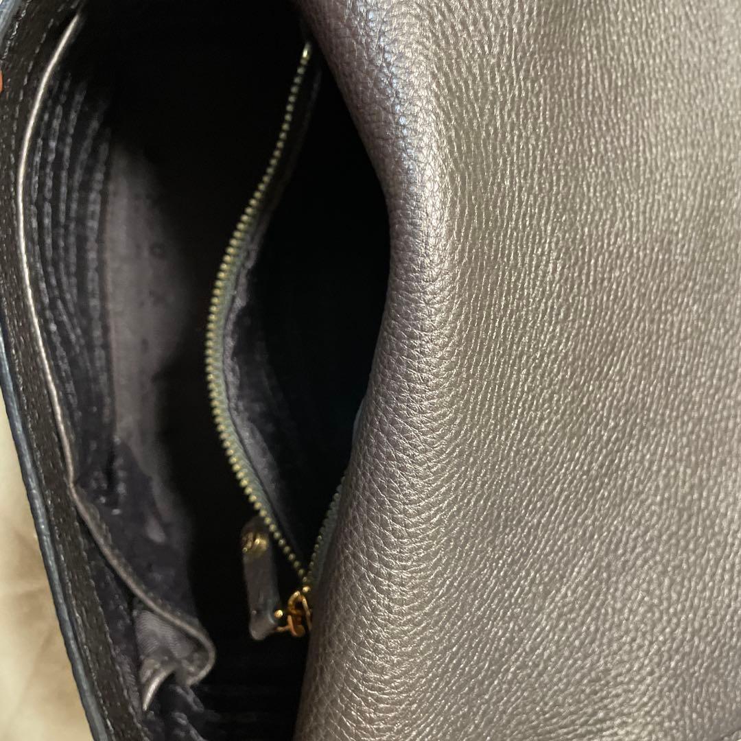 CELINE ブラウンレザー ショルダーバッグ