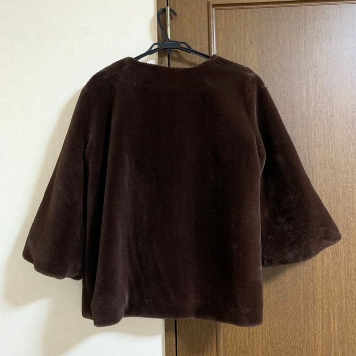 フェイクファーコート　ブラウン　ノーカラーコート
