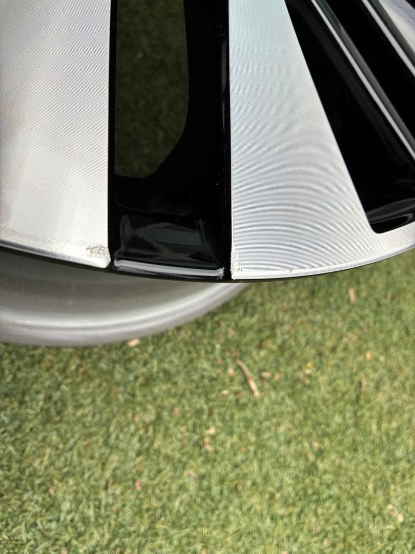 トヨタ　アルファード30 18インチアルミホイール