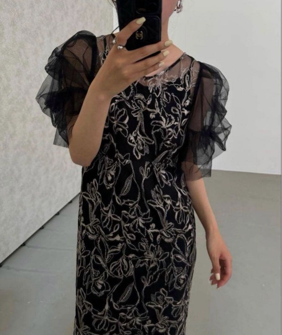 LE'RURE Fluffy sleeve pencil dress 未使用