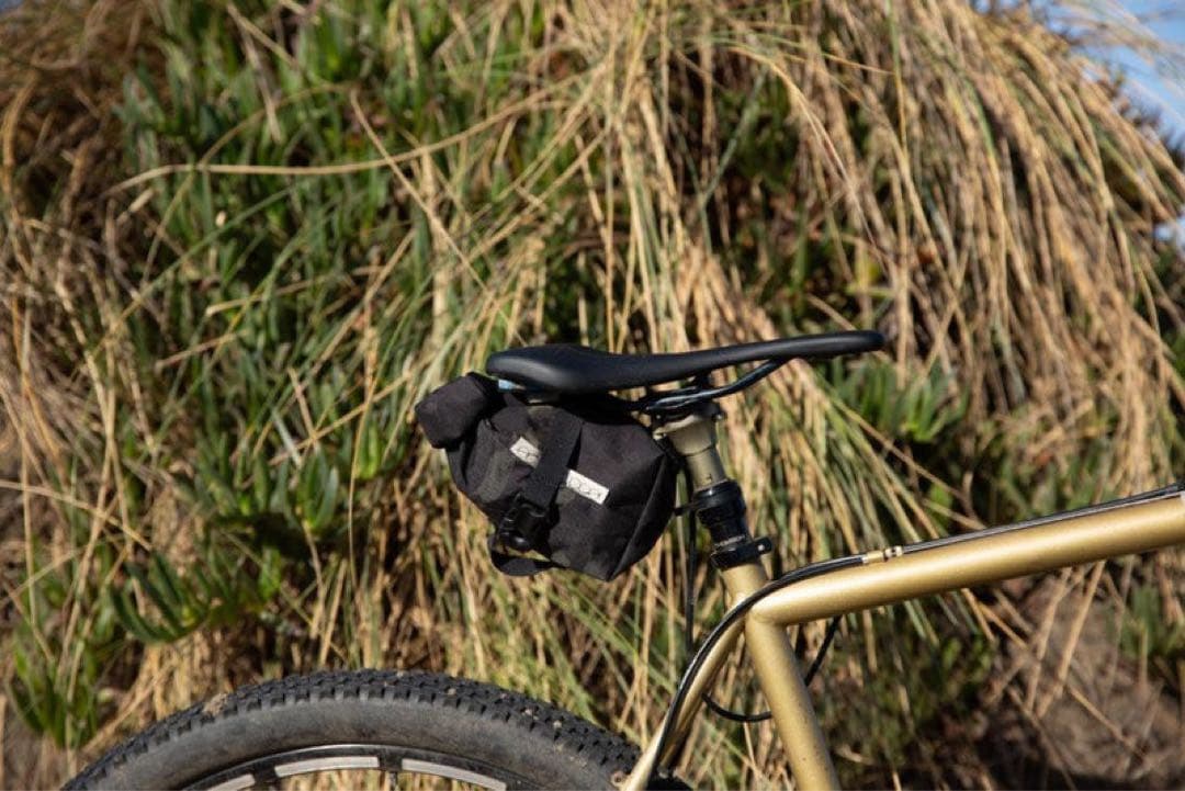 OUTER SHELL Rolltop Saddlebag アウターシェル