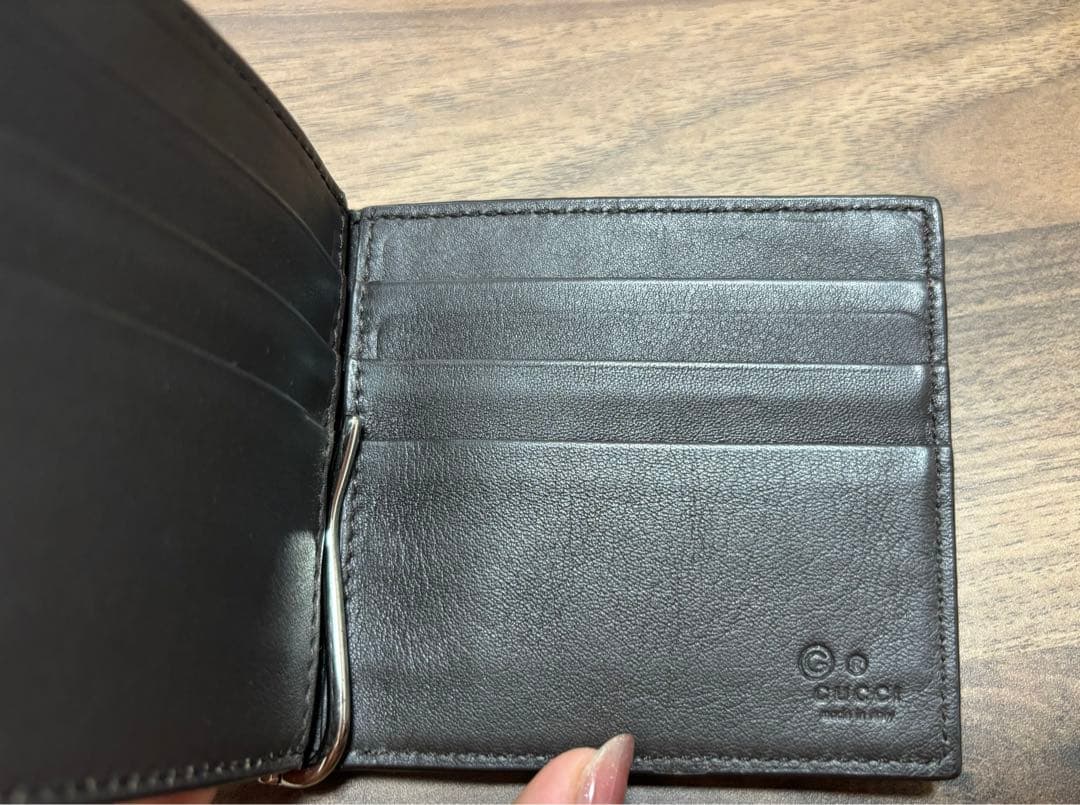 GUCCI ダークブラウン マイクログッチシマ マネークリップ