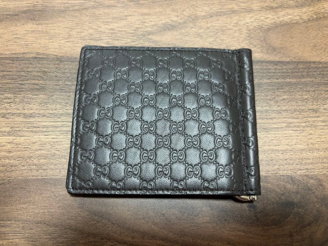 GUCCI ダークブラウン マイクログッチシマ マネークリップ
