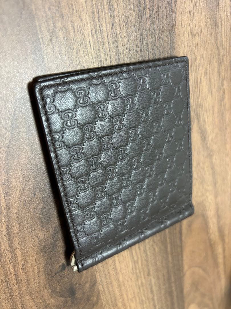 GUCCI ダークブラウン マイクログッチシマ マネークリップ