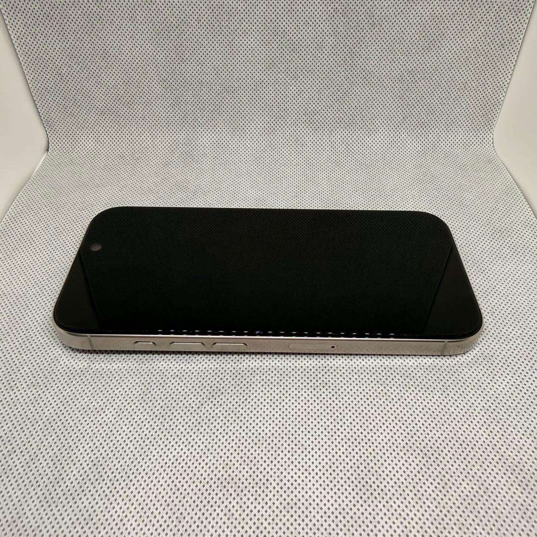 【美品】iPhone 16 Pro 1TB ナチュラルチタニウム
