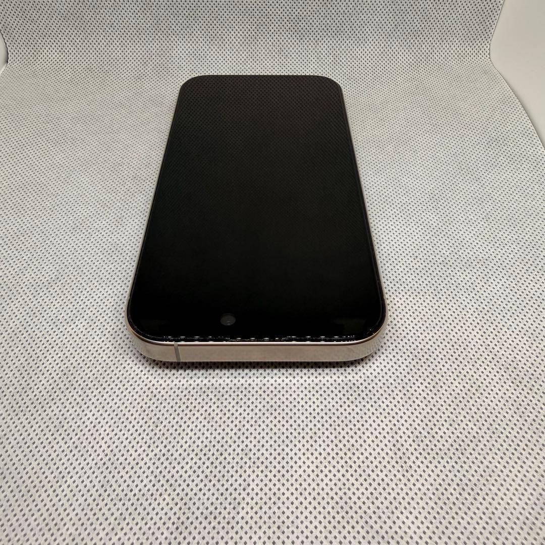 【美品】iPhone 16 Pro 1TB ナチュラルチタニウム