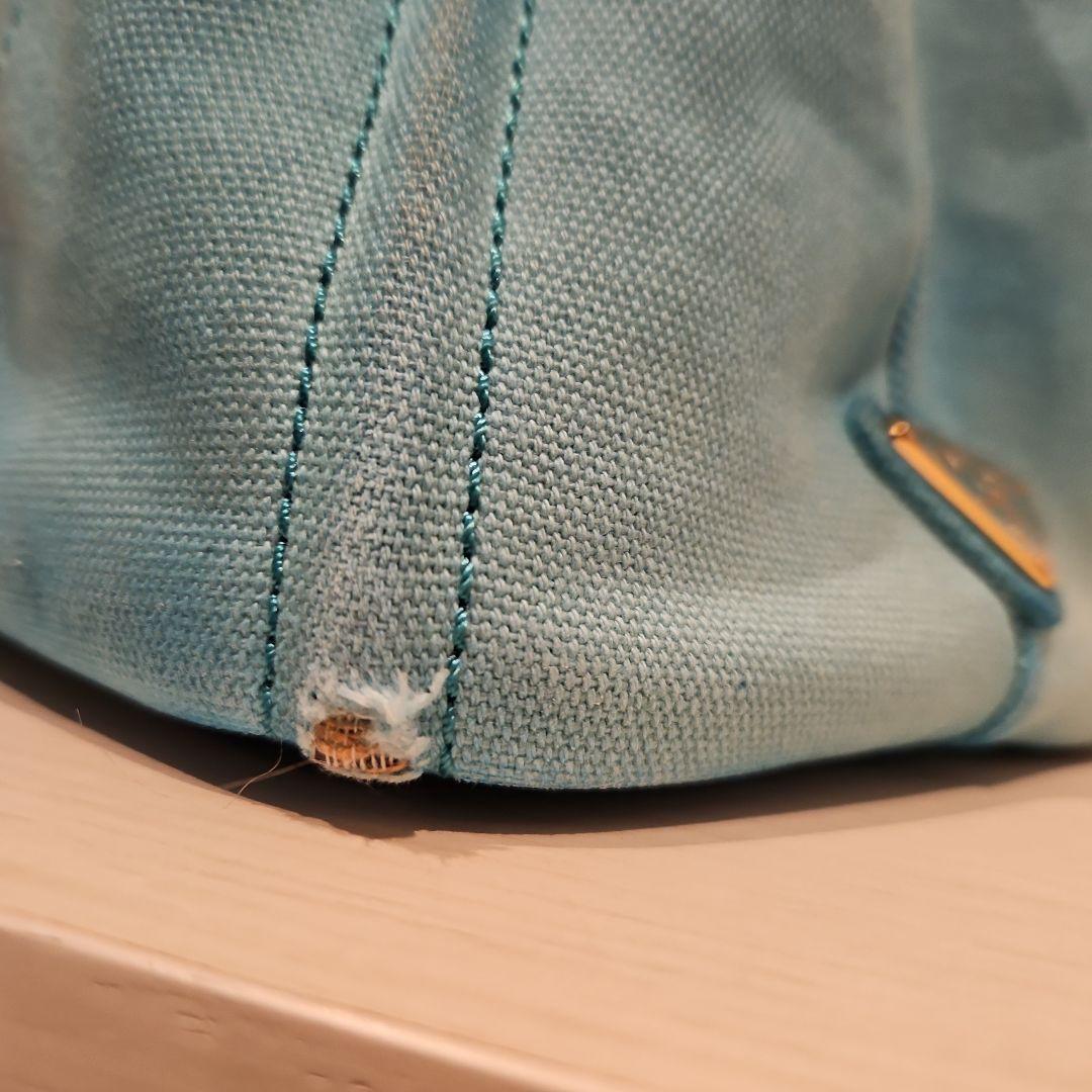 tomo です PRADA　カナパSサイズ ターコイズ