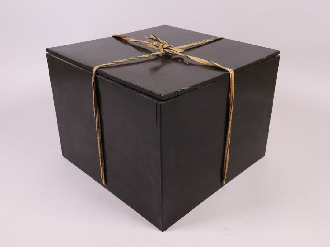 花鳥蒔絵 螺鈿細工 桐火鉢 幅31cm 高20cm 金蒔絵 漆芸 草花【MB68