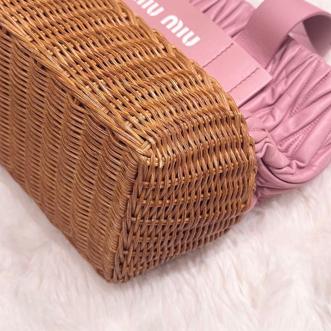 【MIU MIU】マテラッセ×ラタン かごバッグ