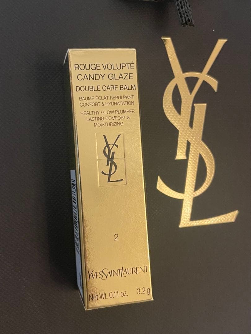 イヴ・サンローラン　香水とリップのセット　定価18590円　プレゼント　箱　紙袋