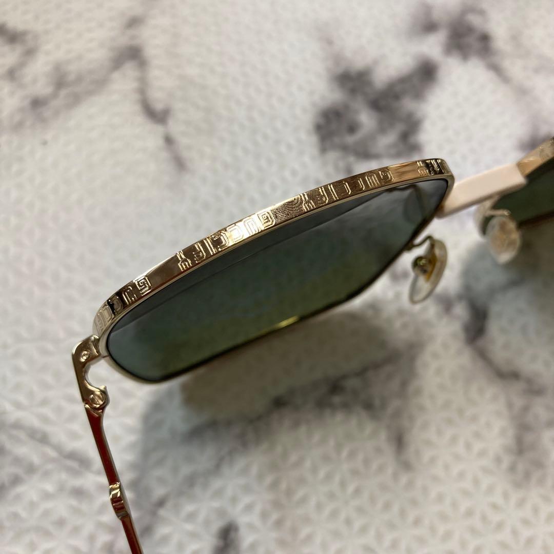 美品 GUCCI サングラス タイガーグラフィック ミラーアビエーターサングラス