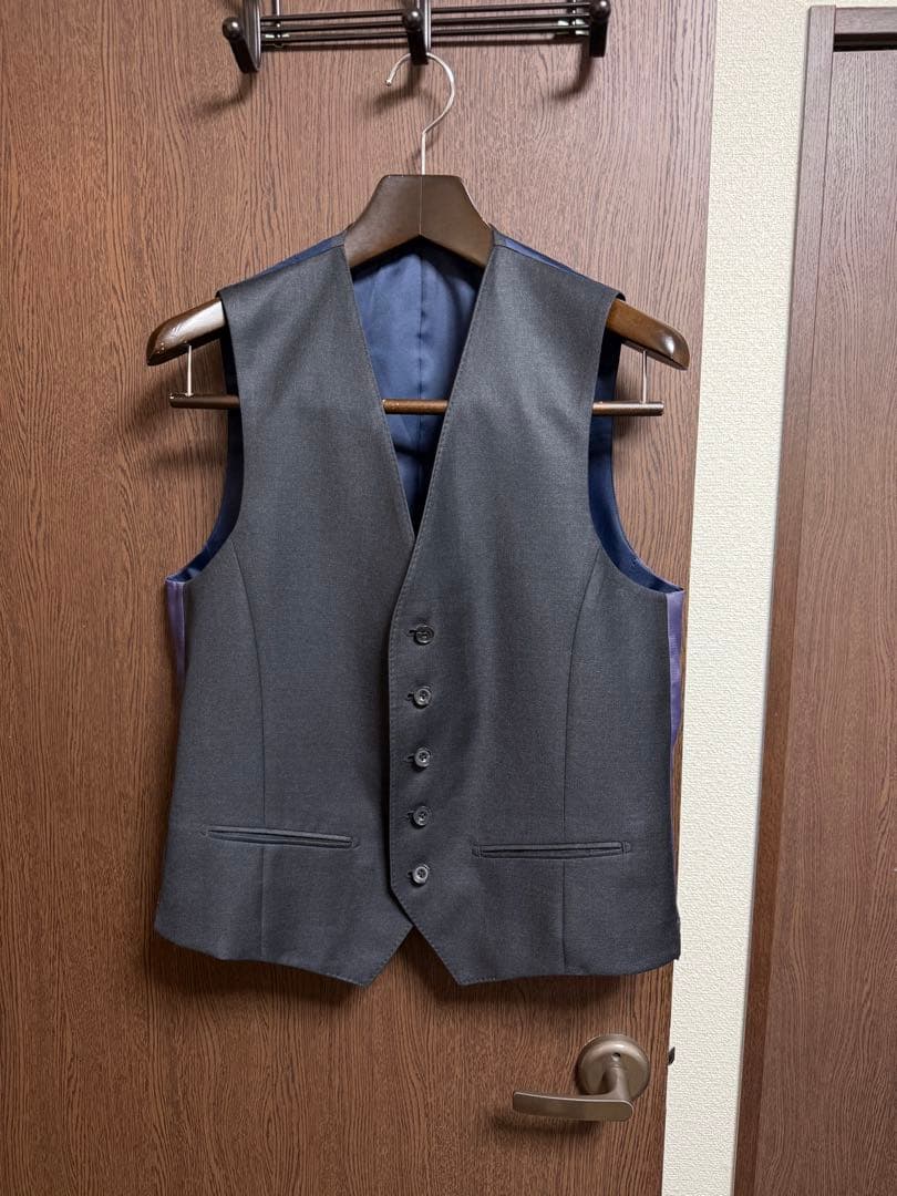 A6新品未使用！極上イタリアREDAウール100%3ピーススーツ！希少サンプル品